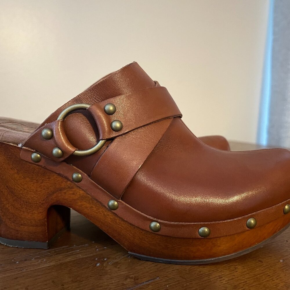 Wedge Leather Mule